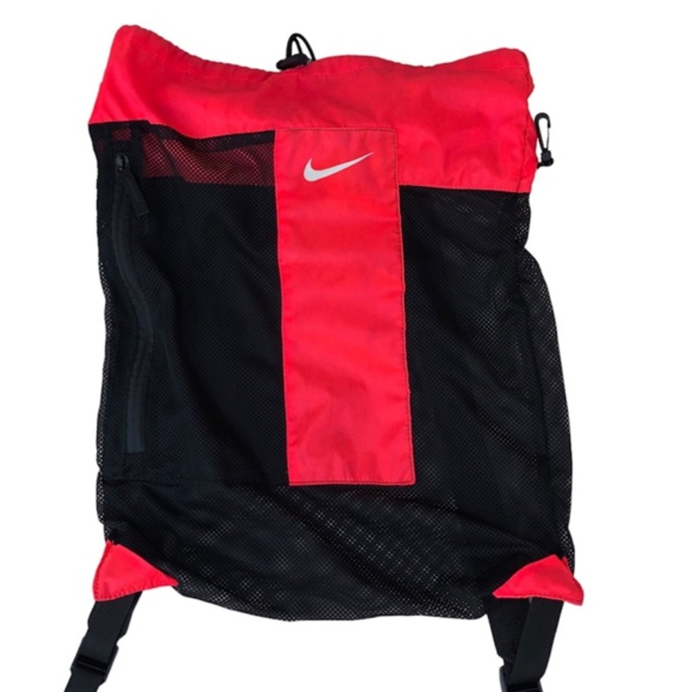 Nike Nylon Mesh Zipper Pocket Adjustable Straps Black Red Deck Bag With Logo